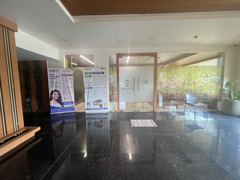 Dr. Ishita Katyal: Plastic, Reconstructive and cosmetic Surgeon In Raipur - Dr. Ishita Katyal: Plastic, Reconstructive and cosmetic Surgeon In Raipur, Pachpedi Naka Rd, beside Colours Mall, Amrapali Society, Gurumukh Singh Nagar, Raipur, Tikrapara, Chhattisgarh 492001, India