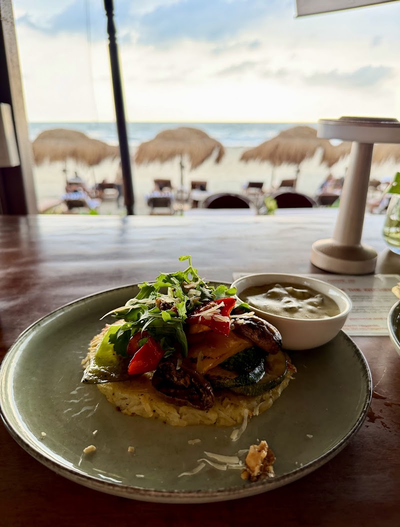 Ashwe 351 Beach Bar & All Day Dining - Ashwe 351 Beach Bar & All Day Dining House no 351, Ashvem Beach, Palma Beach resort, Mandrem, Goa 403527, India