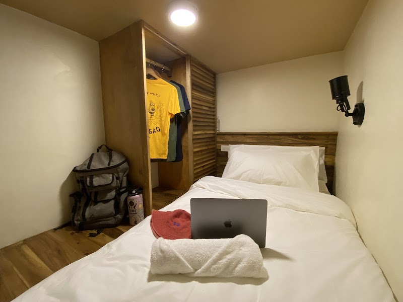 Happiness Hostel Siargao - Happiness Hostel Siargao Tourism Rd, Catangnan, General Luna, 8419 Surigao del Norte, Philippines