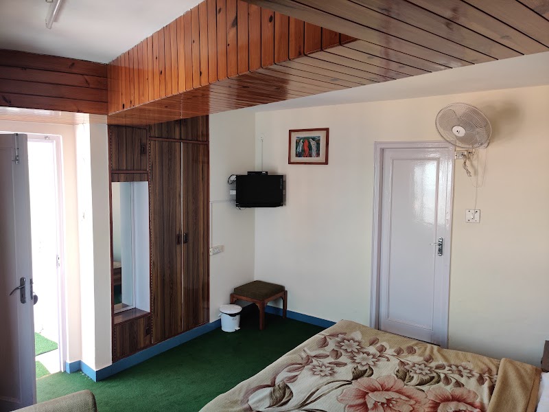Hotel Amber Shimla - Hotel Amber Shimla, Hotel Amber, Ram Bazar, Shimla, Himachal Pradesh 171001, India