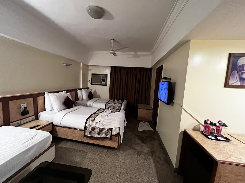 Hotel Abigail Goradia's - Hotel Abigail Goradia's Off, Pimpalwadi Rd, near Shri Sai Baba Temple, Shirdi, Maharashtra 423109, India