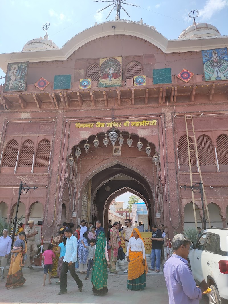 SHREE MAHAVEER SWAMI JAIN Digambar MANDIR - SHREE MAHAVEER SWAMI JAIN Digambar MANDIR, P2MR+Q5G, Raj Nagar, Ekolasi, Hindaun, Rajasthan 322230, India