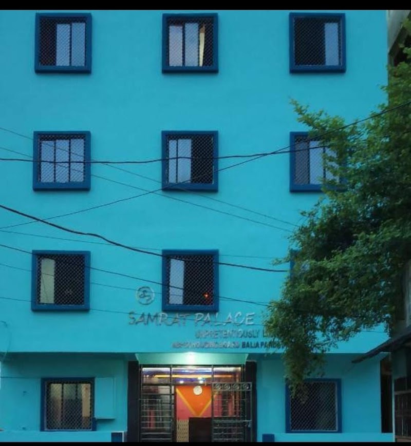New samrat palace puri