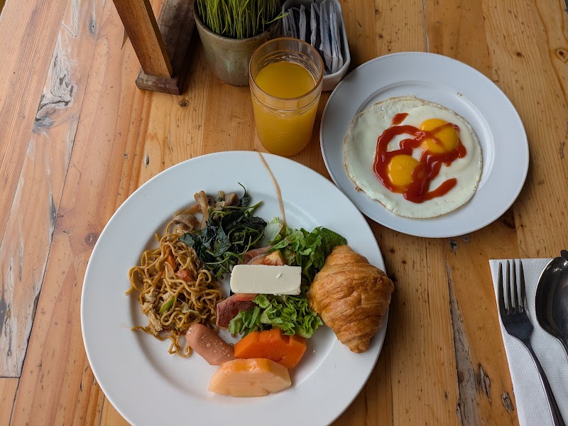 Endo - Endo, Seminyak Square, Jl. Kayu Aya No.1, Seminyak, Kec. Kuta, Kabupaten Badung, Bali 80361, Indonesia