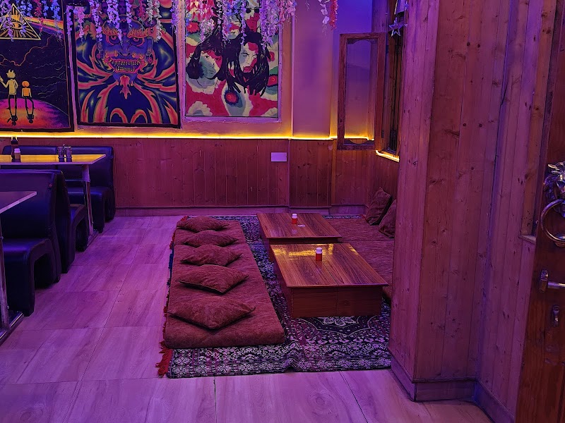 Rider's Cafe Kasol - Rider's Cafe Kasol Rider's Cafe, Kasol Rd, old, Kasol, Himachal Pradesh 175105, India
