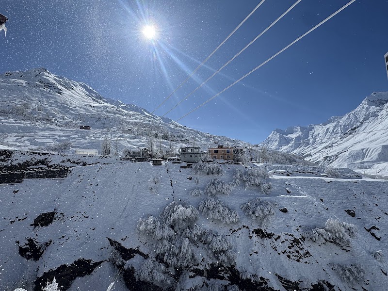 Sissu - Sissu F4M7+6JR, Manali - Leh Hwy, Himachal Pradesh 175140, India