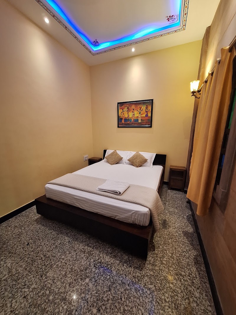 Jodhpur Palace Guest House - Jodhpur Palace Guest House Barlon Ka Chowk, near Shiva Mandir, Gol Mehron ka Bas, Gulab Sagar, Jodhpur, Rajasthan 342001, India