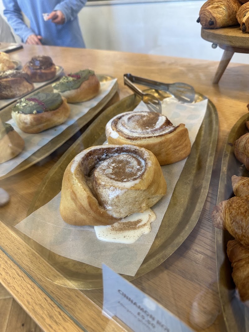 Salwa London Bakery - Salwa London Bakery 33-35 Westbourne Grove, London W2 4UA, UK