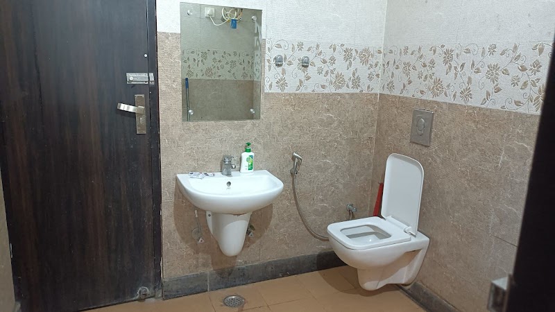 Hill view - Hill view, 48FJ+MC7, Neelkanth road, near sonu guest house, opposite of Santa seva ashram, Laxman Jhula, Rishikesh, Jonk, Uttarakhand 249302, India