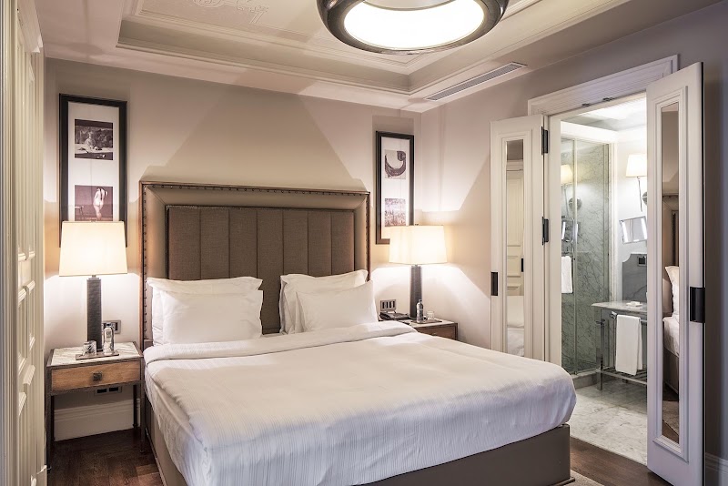 The Bank Hotel Istanbul, a Member of Design Hotels - The Bank Hotel Istanbul, a Member of Design Hotels Arap Cami, Bankalar Cd. No:5 D:1, 34421 Beyoğlu/İstanbul, Türkiye