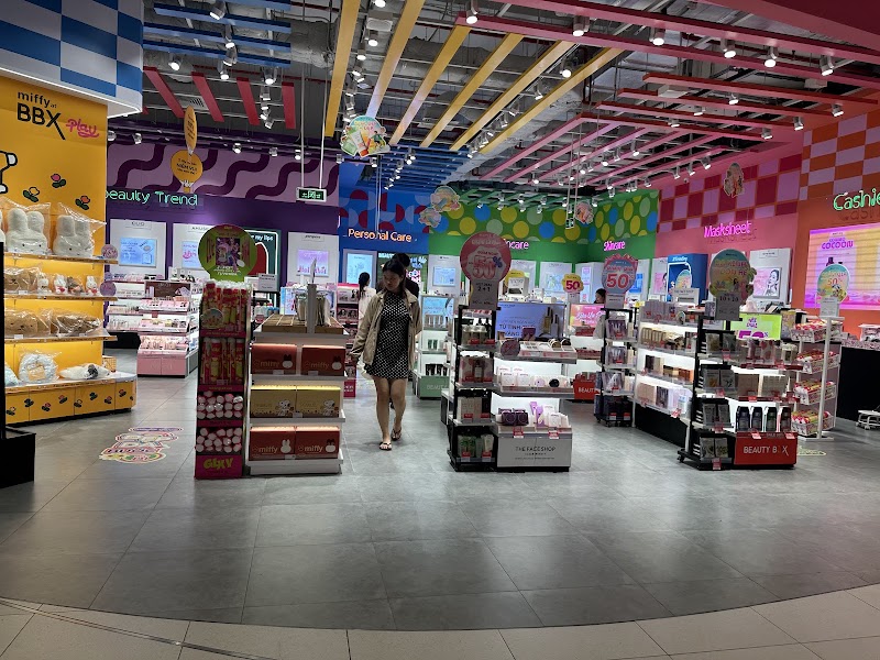 Hanoi Centre Shopping Mall - Hanoi Centre Shopping Mall 175 P. Nguyễn Thái Học, Ô Chợ Dừa, Hà Nội 10000, Vietnam