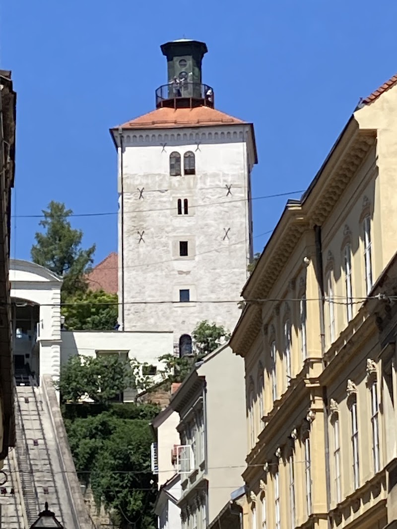 Lotrščak Tower