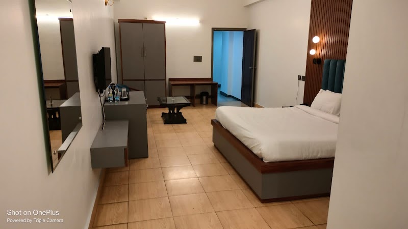 Hotel TRG - Hotel TRG 29 Gaurimal Complex, Rail Head Complex, near, Bahu Rd, Trikuta Nagar, Jammu, 180012