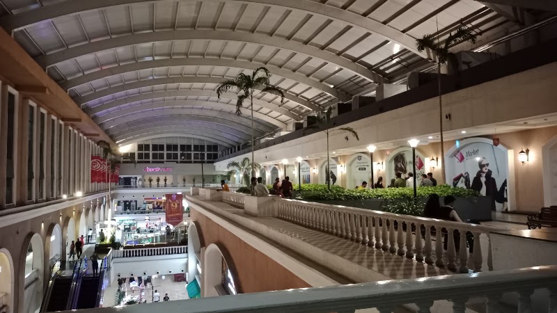 Shoppers Stop Ltd - Raipur - Shoppers Stop Ltd - Raipur, City Centre, Vidhan Sabha Rd, near Ambuja Realty Development Ltd, Adarsh Nagar, LIC Colony, Mowa, Raipur, Chhattisgarh 492007, India