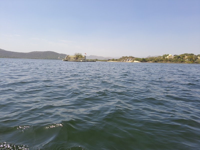 Pichola Lake, Udaipur - Pichola Lake, Udaipur HMCM+Q98, Pichola, Udaipur, Rajasthan 313004, India