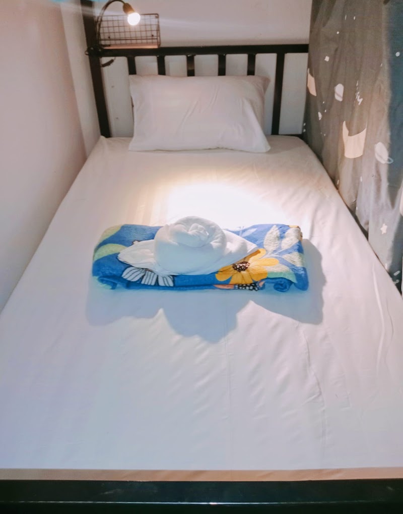 Chalok Hostel - Chalok Hostel 25, 7, Tambon Ko Tao, Amphoe Ko Pha-ngan, Chang Wat Surat Thani 84360, Thailand