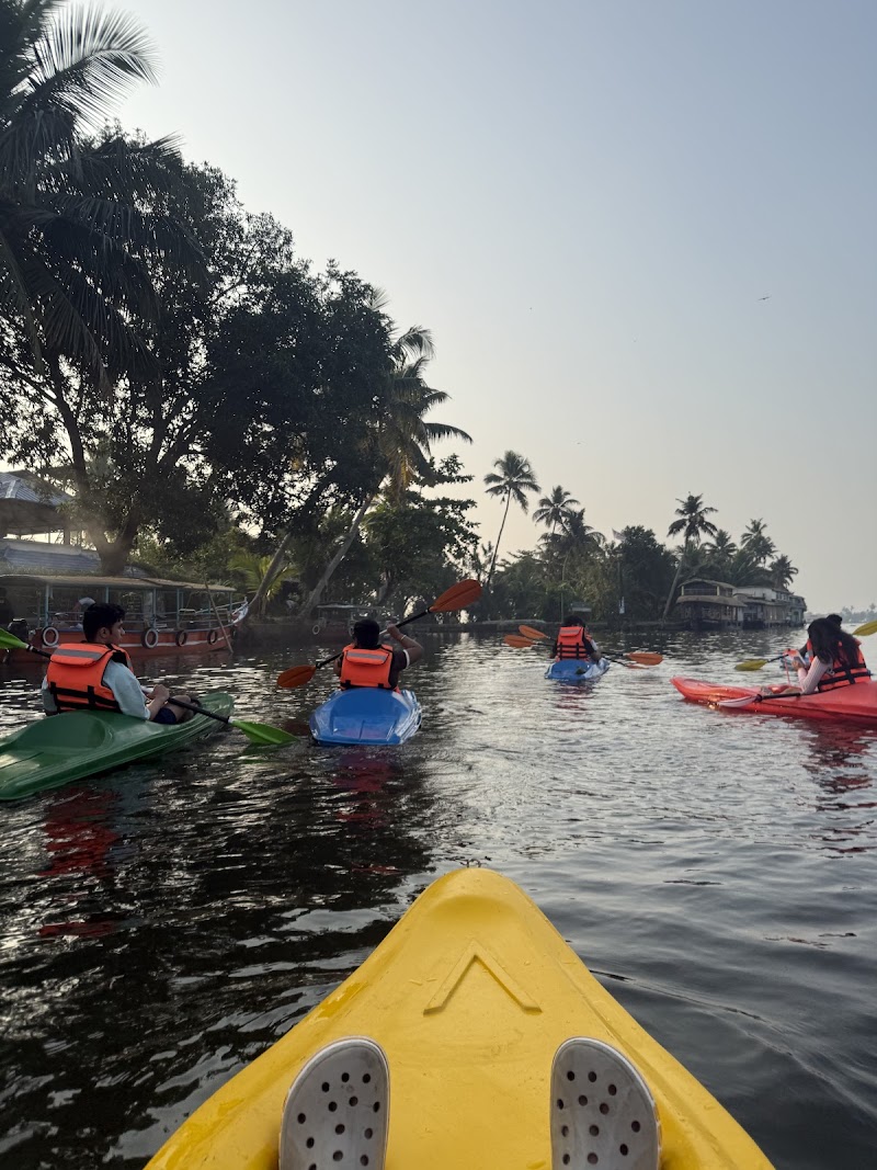 Mellowing in alleppey - Mellowing in alleppey Chungam Road, Pallathuruthy, Pazhaveedu, Alappuzha, Keralam 688011, India