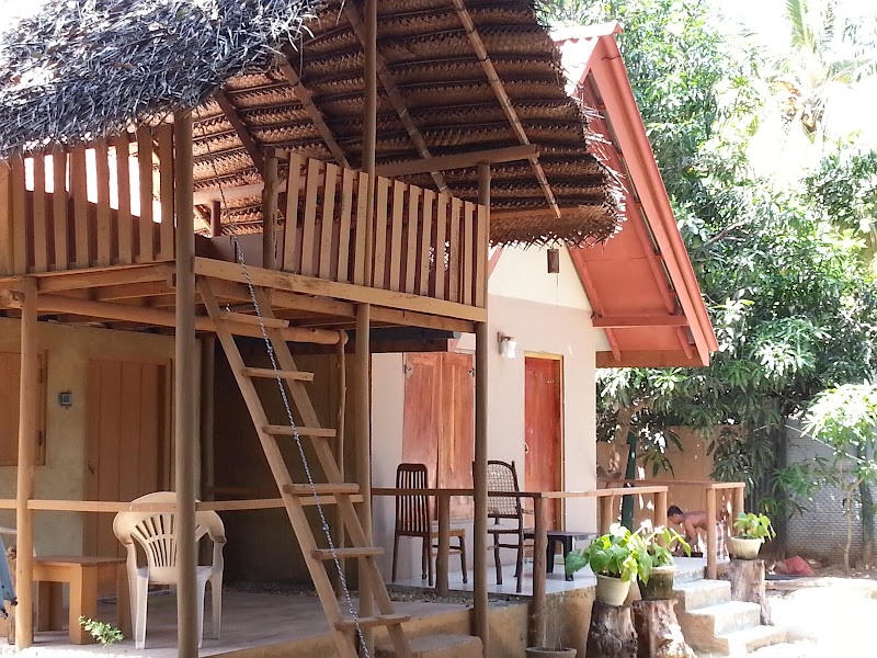 Tissa Hotel and Bakery - Tissa Hotel and Bakery Main St, Tissamaharama, Sri Lanka