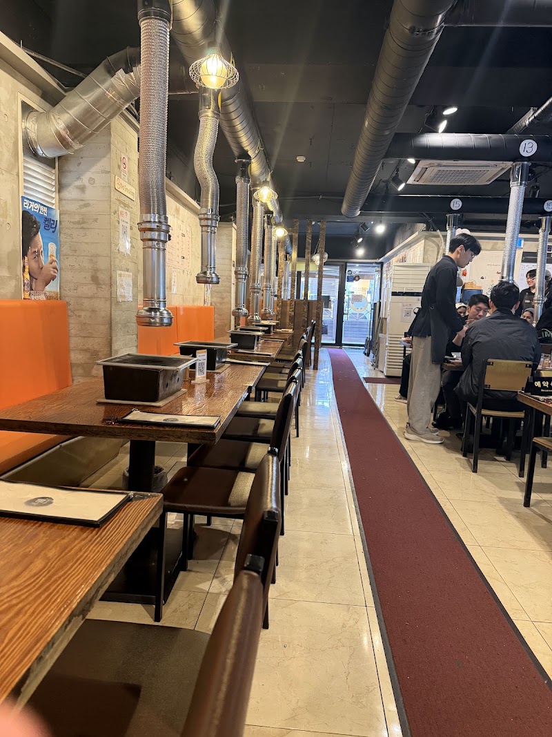 Yang Good - Yang Good, South Korea, Seoul, Gangnam District, Nonhyeon-ro 95-gil, 15 평화빌딩 1층 양국