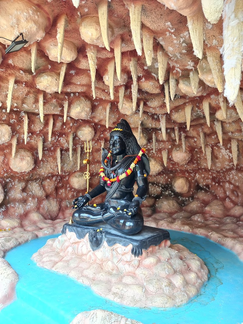 Sri Sri Radha Govinda Hari Temple - Sri Sri Radha Govinda Hari Temple Budhanilkantha School, Main Road, Budhanilkantha 44600, Nepal