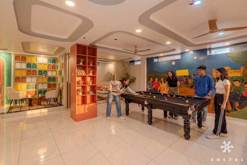 Zostel Jaipur (MI Road) - Zostel Jaipur (MI Road), Park House Scheme, 2B, Mirza Ismail Rd, Sindhi Camp, Jaipur, Rajasthan 302001, India