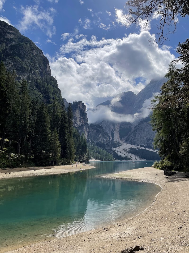 La Palafitta - Bootsverleih am Pragser Wildsee - La Palafitta - Bootsverleih am Pragser Wildsee, St.Veit, 39030 Braies BZ, Italy