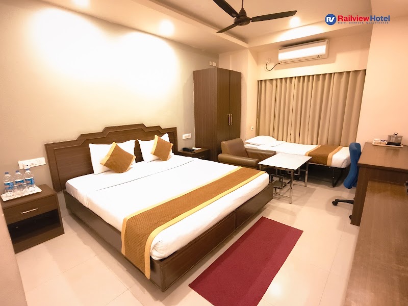 Hotel Railview Bhubaneswar - Hotel Railview Bhubaneswar 200 meters from Platform-1, 19, Lane No. 11, Ashok Nagar, Bhubaneswar, Odisha 751009, India