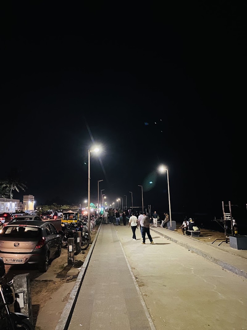 Wy beach - Wy Beach, Thekepuram, Kuttichira, Kozhikode, Kerala 673003, India
