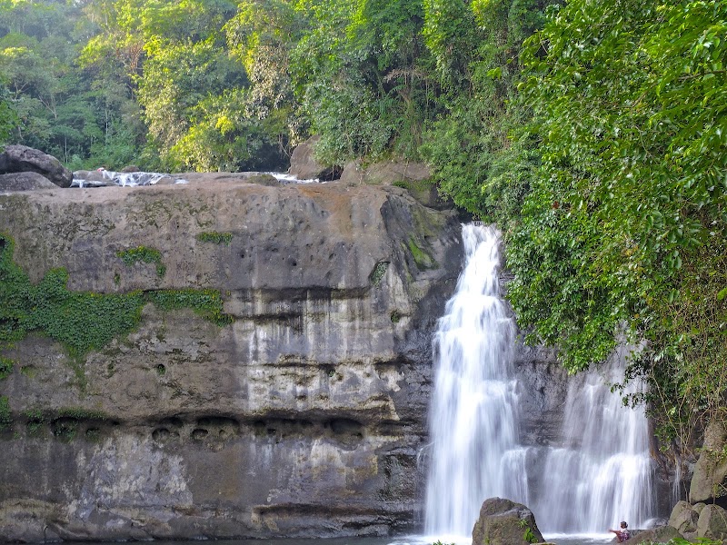 Borhill Falls - Borhill Falls 5XM5+33M, Riwai-Dawki Rd, Mawlynnong, Lyngkhat, Meghalaya 793110, India