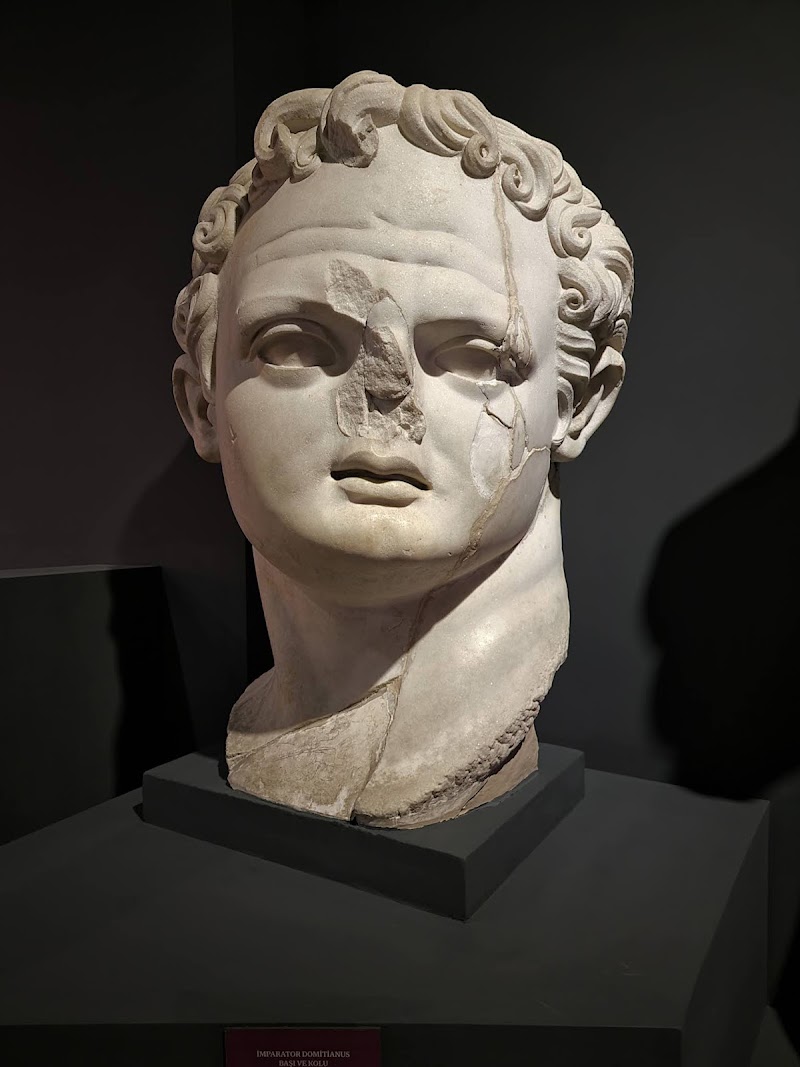 Ephesus Archaeological Museum - Ephesus Archaeological Museum Atatürk, Uğur Mumcu Sevgi Yolu No: 26, 35920 Selçuk/İzmir, Türkiye