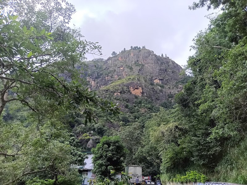 Ravana waterfall - Ravana waterfall, R3R3+CWP, Wellawaya-Ella-Kumbalwela Hwy, Ella, Sri Lanka