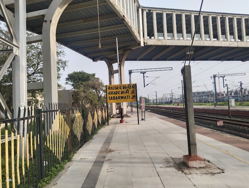 Sabarmati Jn - Sabarmati Jn, Ram Nagar, Sabarmati, Ranip, Ahmedabad, Gujarat 380005, India