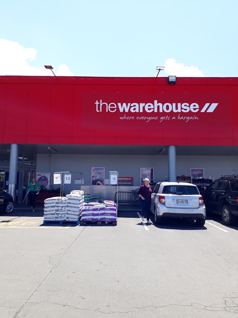 The Warehouse Taupo - The Warehouse Taupo 11 Taniwha Street, Taupō 3330, New Zealand
