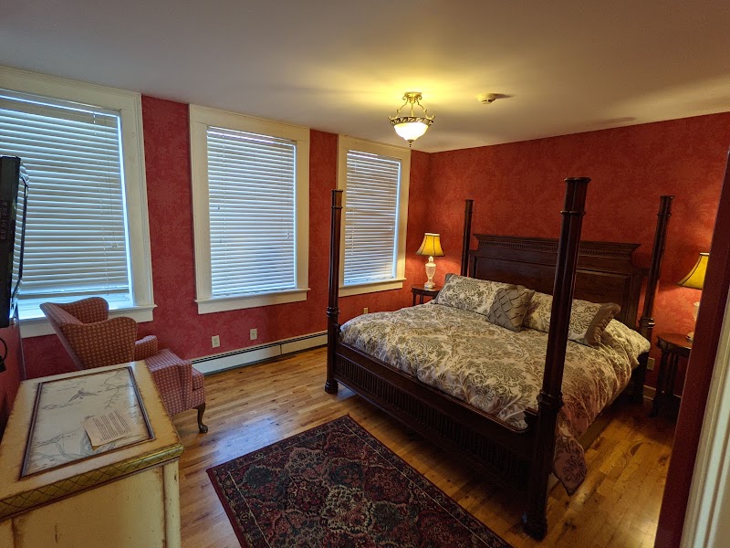 Lincklaen House - Lincklaen House, 79 Albany St, Cazenovia, NY 13035, USA