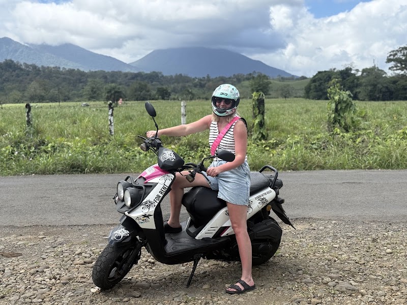 Moto Scooter Rental La Fortuna Rentals - Moto Scooter Rental La Fortuna Rentals, Av. 321A, y 70 mt, C. 468, Provincia de Alajuela, La Fortuna, Barrio Pilo, 21007, Costa Rica