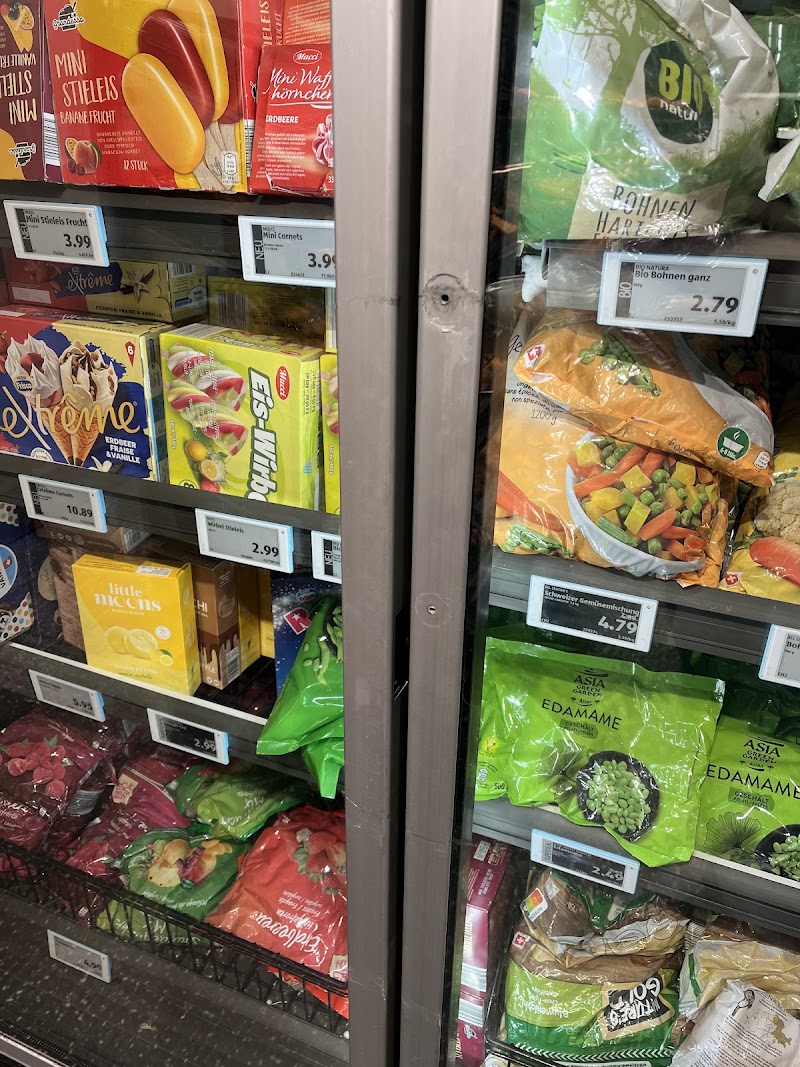 ALDI SUISSE - ALDI SUISSE, Stadelhoferstrasse 10, 8001 Zürich, Switzerland