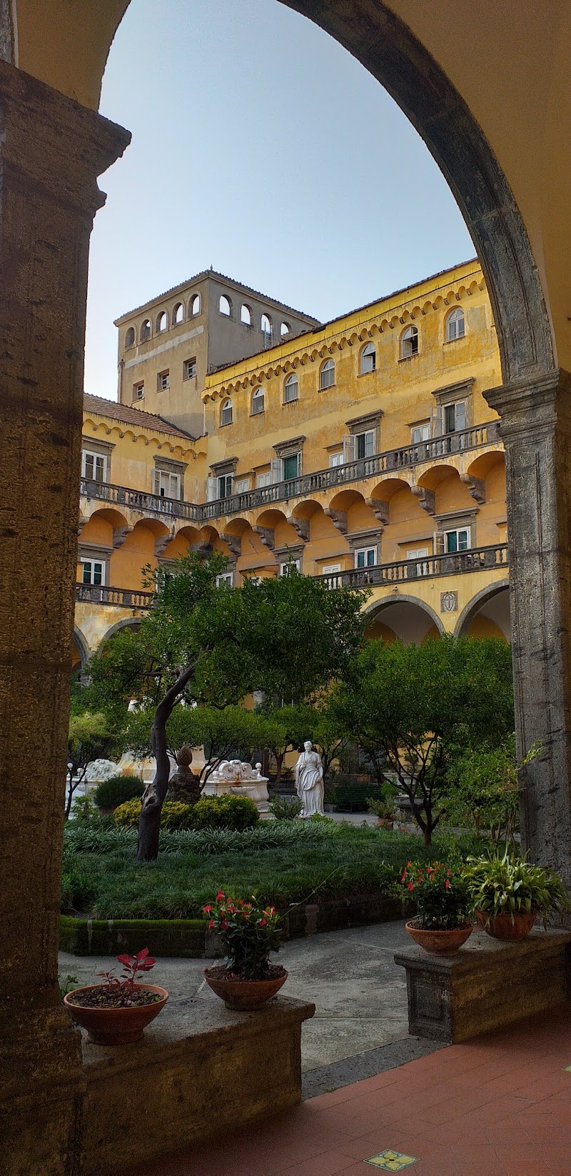 Cloister of San Gregorio Armeno - Cloister of San Gregorio Armeno, Via S. Gregorio Armeno, 1, 80138 Napoli NA, Italy