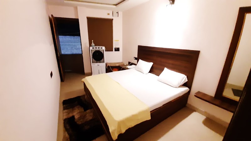 HOTEL CENTRAL - HOTEL CENTRAL Tatibandh Chowk, Shri Shanti Nath Nagar, Tatibandh, Raipur, Chhattisgarh 492099, India