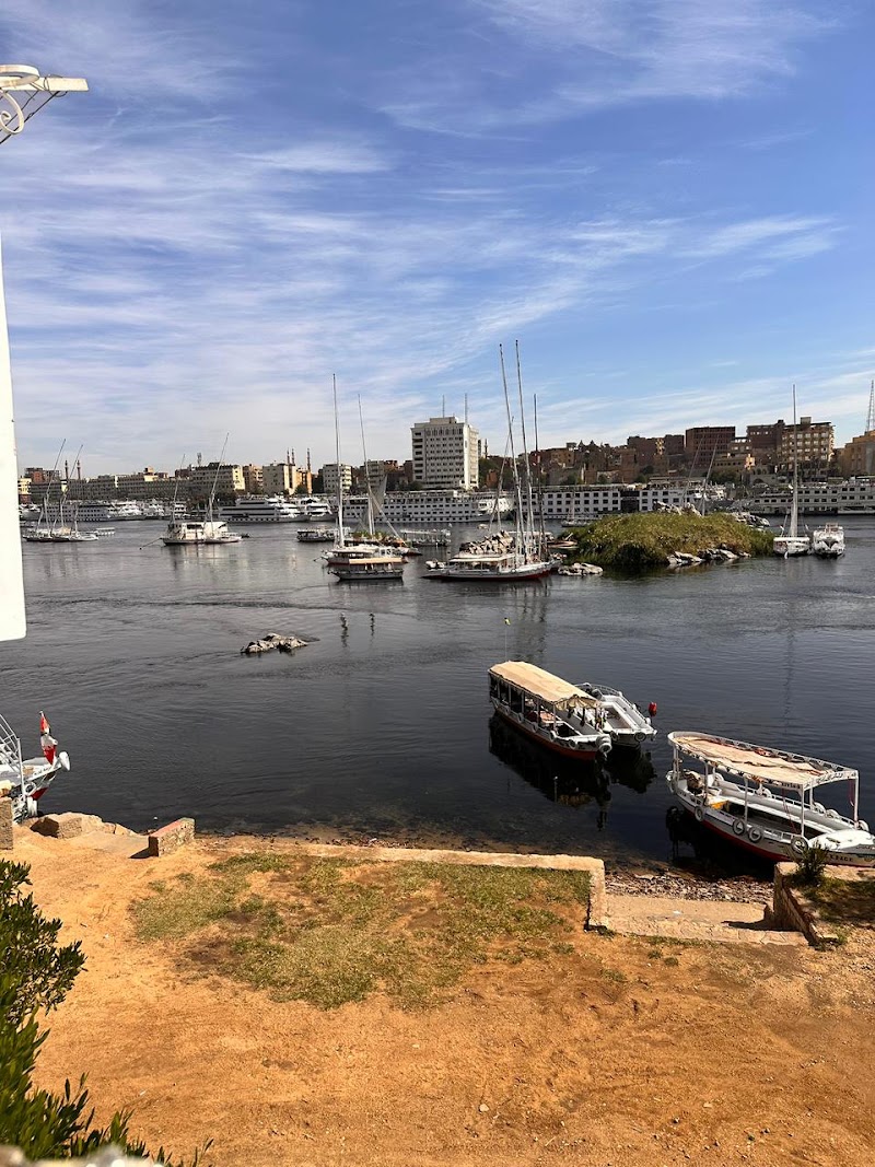 ميدو تاج - ميدو تاج, 3VPQ+V84, Sheyakhah Oula, Aswan 1, Aswan Governorate 1240876, Egypt
