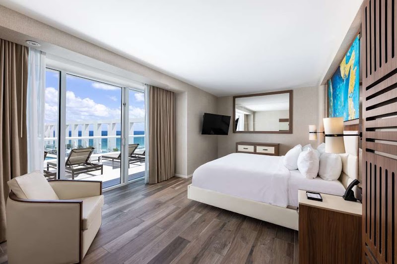 Conrad Fort Lauderdale Beach - Conrad Fort Lauderdale Beach, 551 N Fort Lauderdale Beach Blvd, Fort Lauderdale, FL 33304, USA