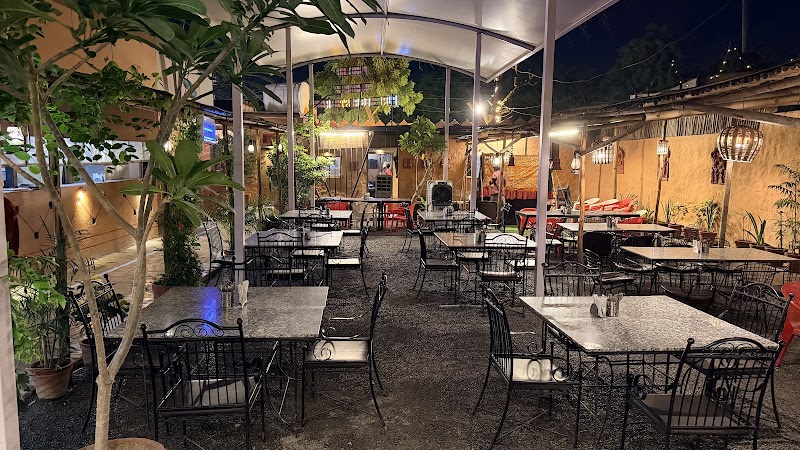Pind di Haveli (Pure veg.) Punjabi, Rajasthani, Gujarati,Jain food, Chinese, Italian, Multi cuisine, Ac. Restaurant. - Pind di Haveli (Pure veg.) Punjabi, Rajasthani, Gujarati,Jain food, Chinese, Italian, Multi cuisine, Ac. Restaurant. Plot no. 1A, Machla Magra Scheme Patel Circle, near BPCL Petrol Pump, Jawahar Nagar, Khanjipeer, Udaipur, Rajasthan 313001, India