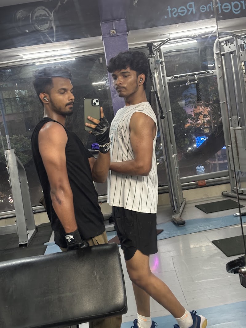 Reshape Fitness | Gym in Pune Deccan - Reshape Fitness | Gym in Pune Deccan, Deccan Avenue, Jangali Maharaj Rd, Above Bata Showroom, Pulachi Wadi, Deccan Gymkhana, Pune, Maharashtra 411004, India