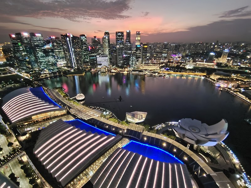 SkyPark Observation Deck - SkyPark Observation Deck 10 Bayfront Avenue, Hotel, Tower 3 Level 56, Marina Bay Sands, Singapore 018956