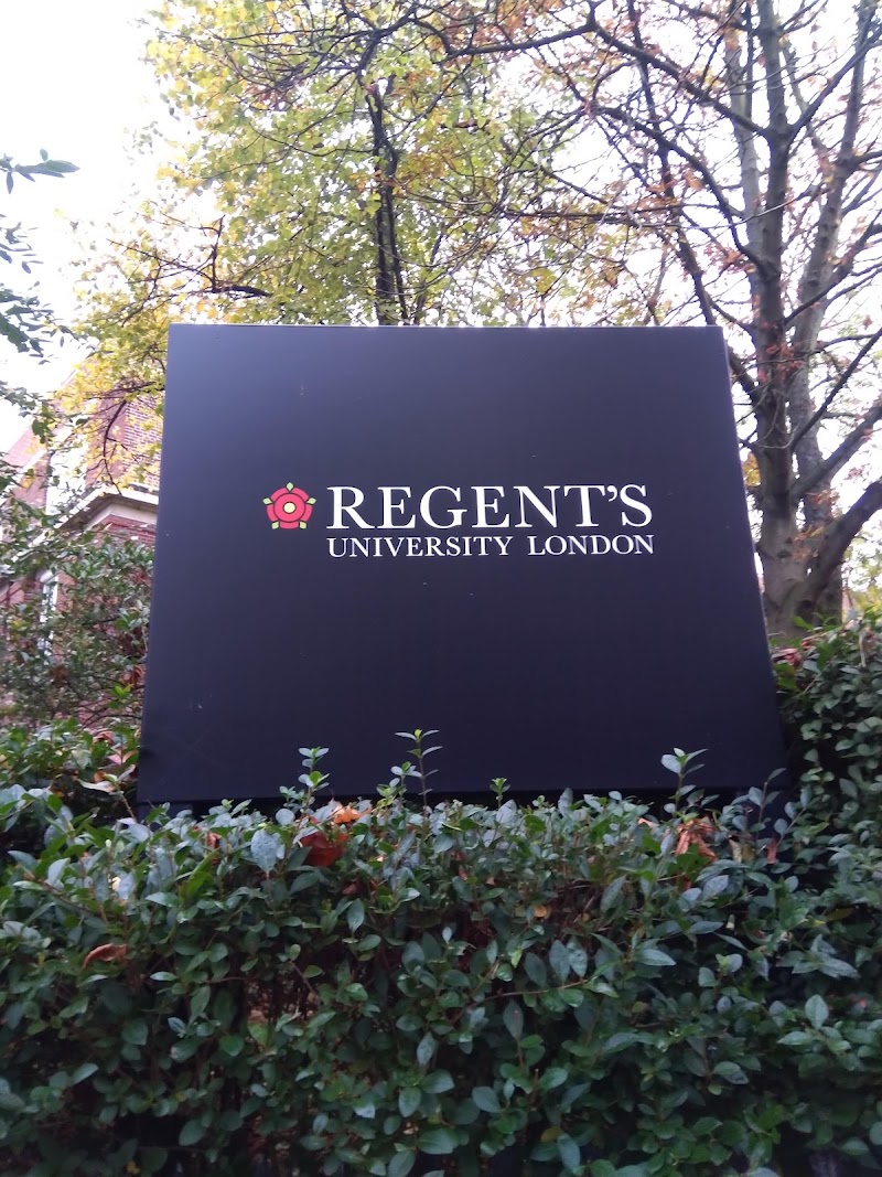 Regent's University London - Regent's University London Inner Cir, London NW1 4NS, UK