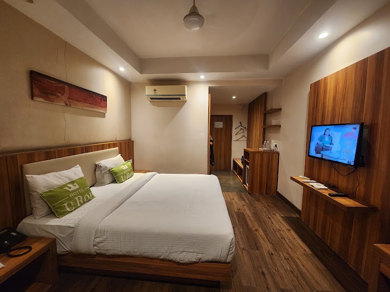 Le Roi Raipur Hotel - Le Roi Raipur Hotel, Multifunctional Complex Raipur, Railway Station, Station Road, Moudhapara, Raipur, Chhattisgarh 492009, India