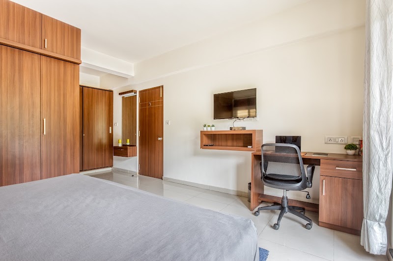 Housr Fonzworth - Housr Fonzworth 2711/A, 1st Cross Rd, opp. BEML Main, Geethanjali Layout, HAL 3rd Stage, Bhoomi Reddy Colony, New Thippasandra, Bengaluru, Karnataka 560075, India