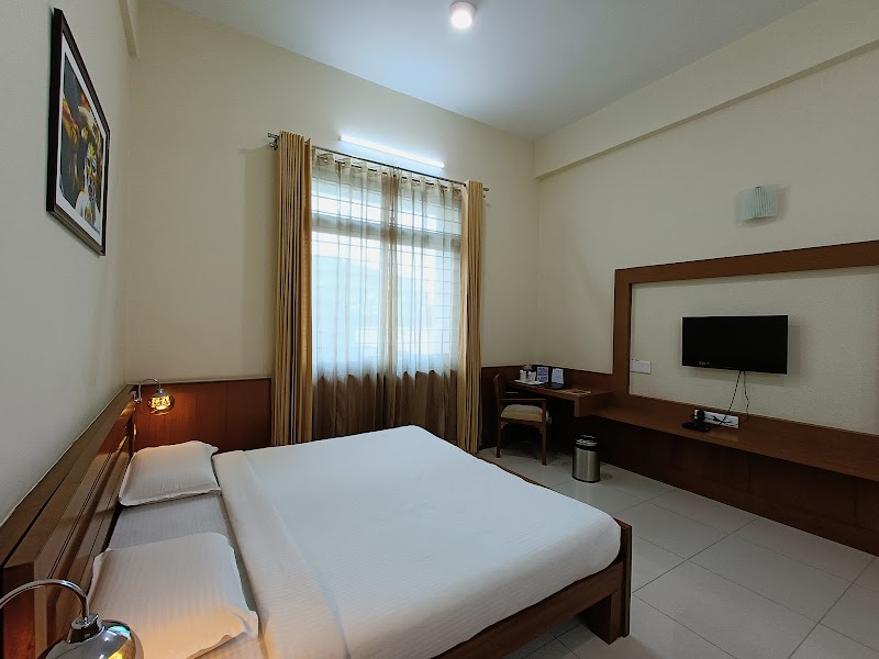 KSTDC Kumarakrupa Hotel - KSTDC Kumarakrupa Hotel Shop No. 1, 17th Block, 5th Main, Kumara Park East, Kumarakrupa Road, Shivajinagar, Kumarakrupa Rd, Kumara Park East, Seshadripuram, Bengaluru, Karnataka 560001, India