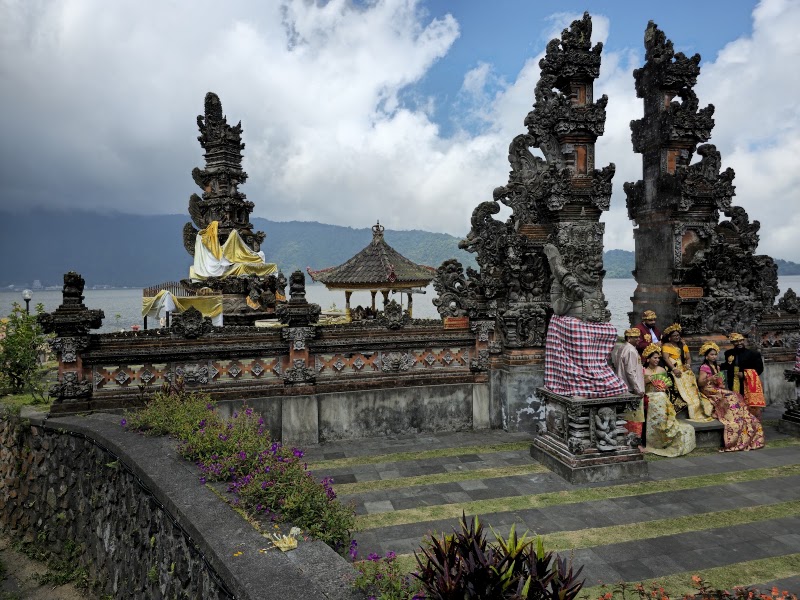 Ulun Danu Beratan Temple - Ulun Danu Beratan Temple Candikuning, Baturiti, Tabanan Regency, Bali, Indonesia