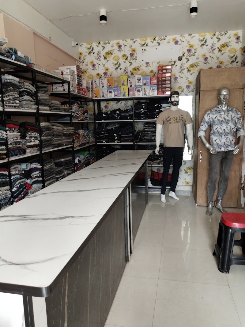 ONE MAN sports & men's wear - ONE MAN sports & men's wear, Manu Chowk, Tikrapara, Bilaspur, Chhattisgarh 495004, India