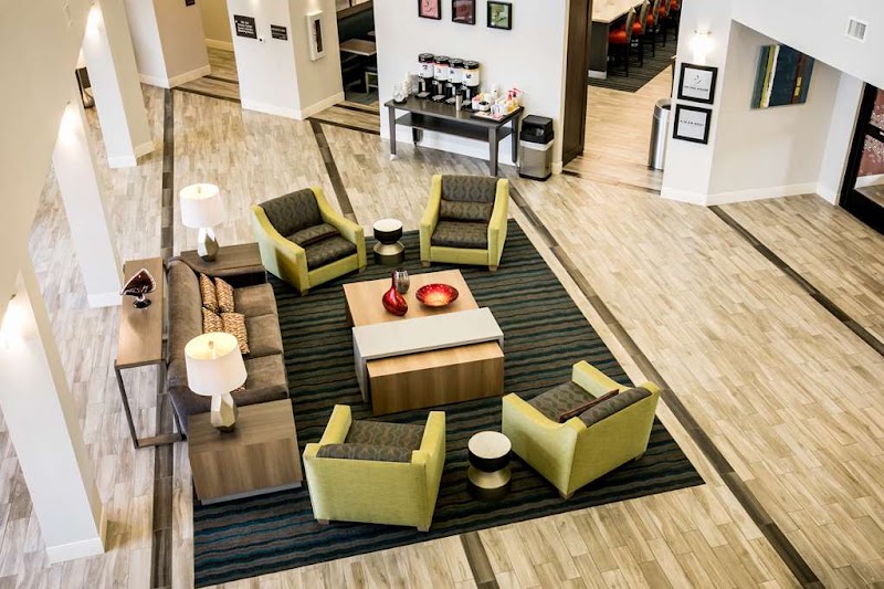 Hampton Inn & Suites Tempe/Phoenix Airport - Hampton Inn & Suites Tempe/Phoenix Airport, 1550 S 52nd St, Tempe, AZ 85281, USA
